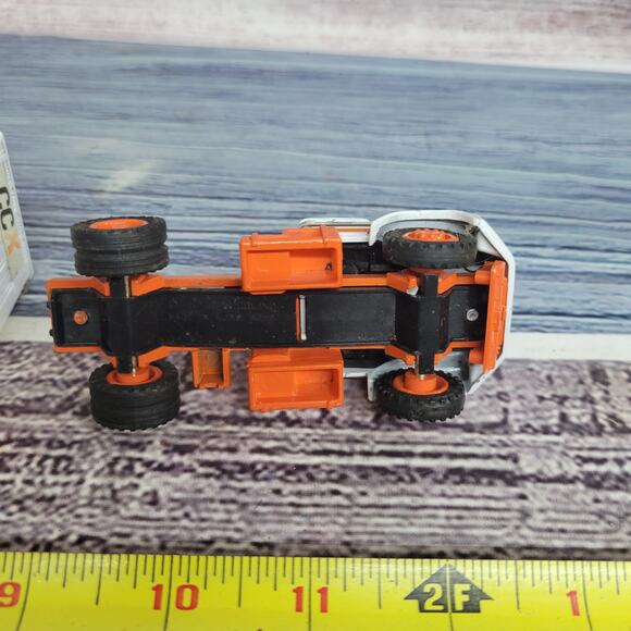 Vintage Tonkin CCX Ford areo semi and pup trailer die-cast white/orange - Picture 10 of 13